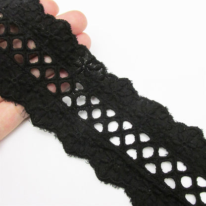 Broderie Anglaise with Small Flowers - 65mm - by the metre - 5426