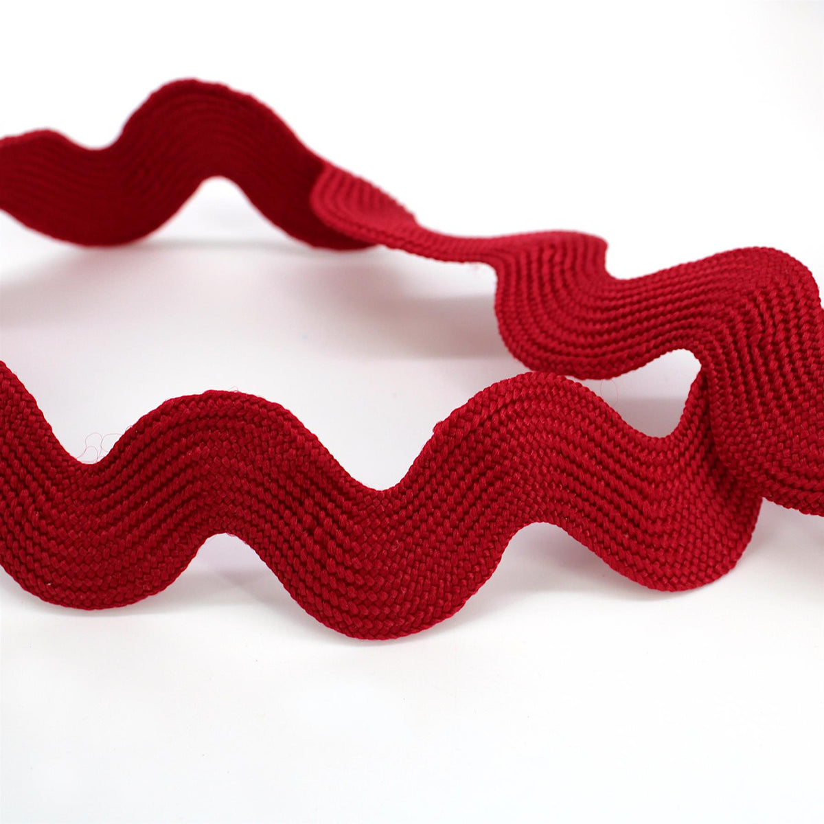Serpentine Ric Rac Braid - by the metre - 6029