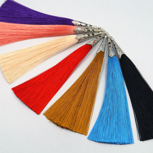 Silky Tassel With Ornate Top 13cm 7597