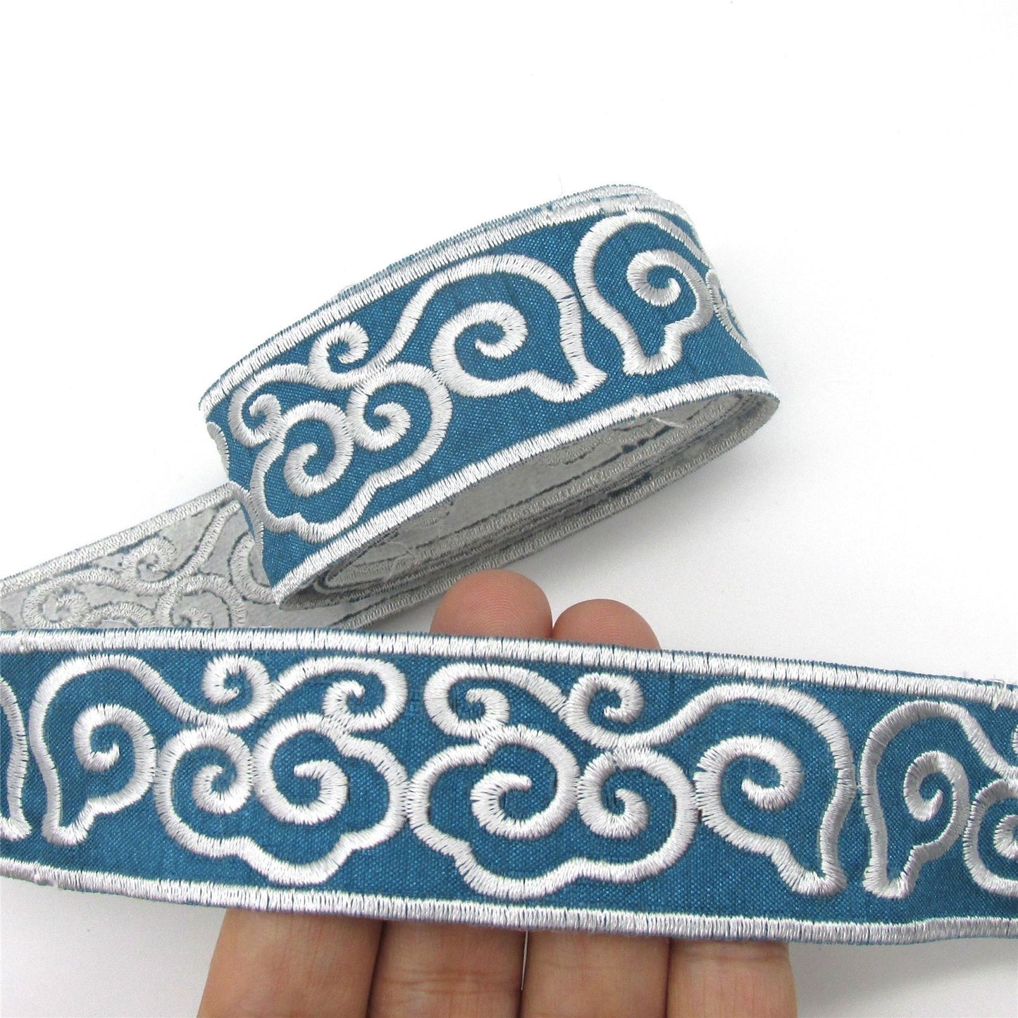 Embroidered Braid - 30mm - by the metre - 9889
