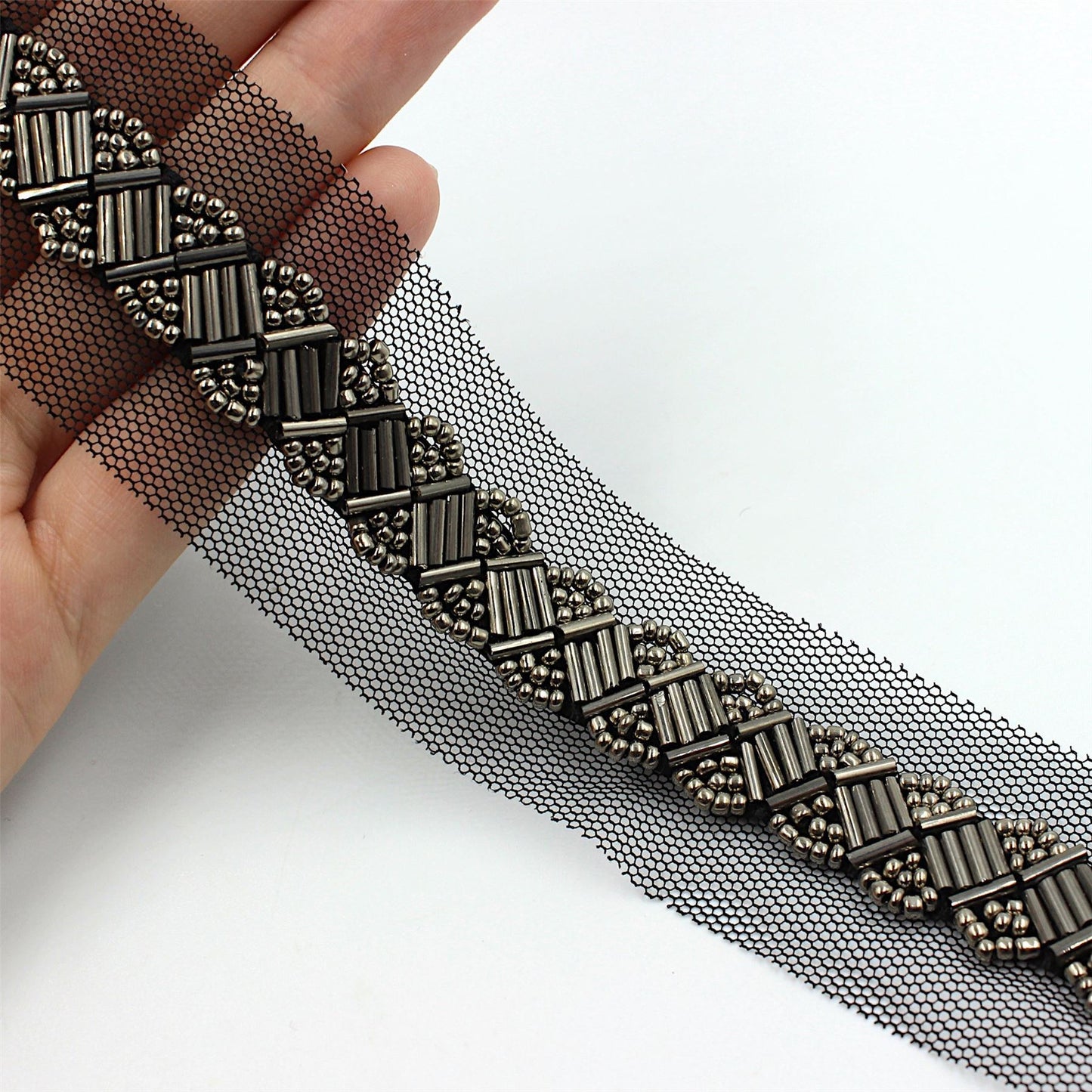 Metallic Beaded Trim 9747