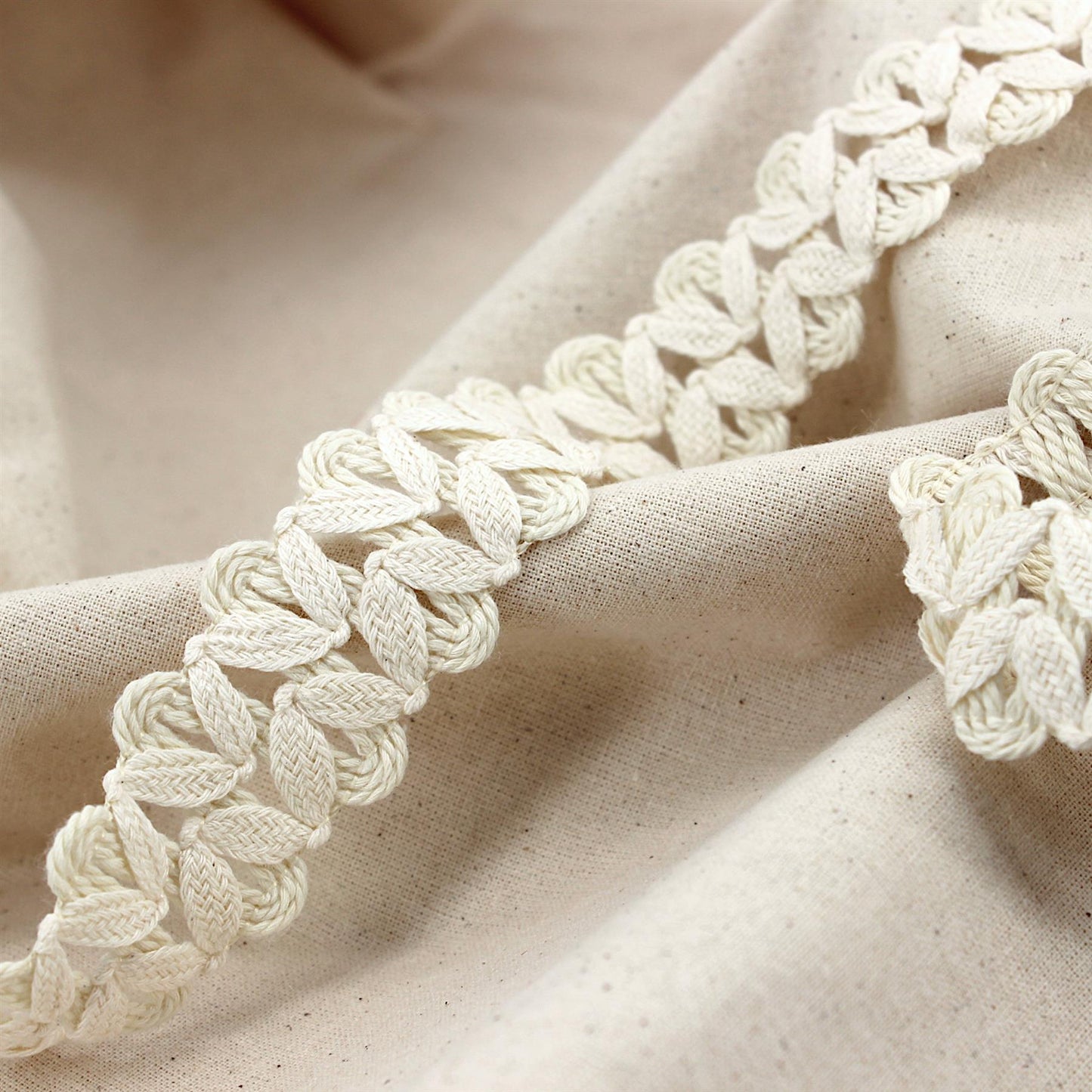 Double Row Zig-zag Cotton Braid - Natural - 30mm - by the metre - 5581
