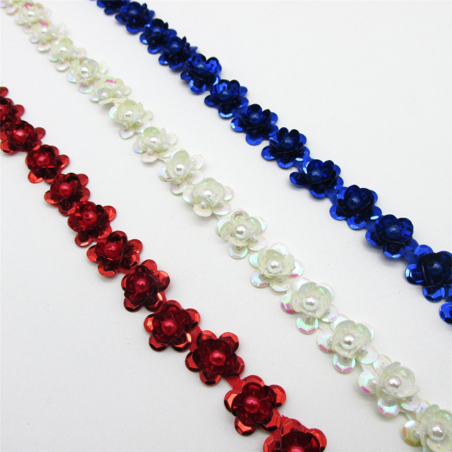 Sequin Flower Braid - 15mm - by the metre - 7471
