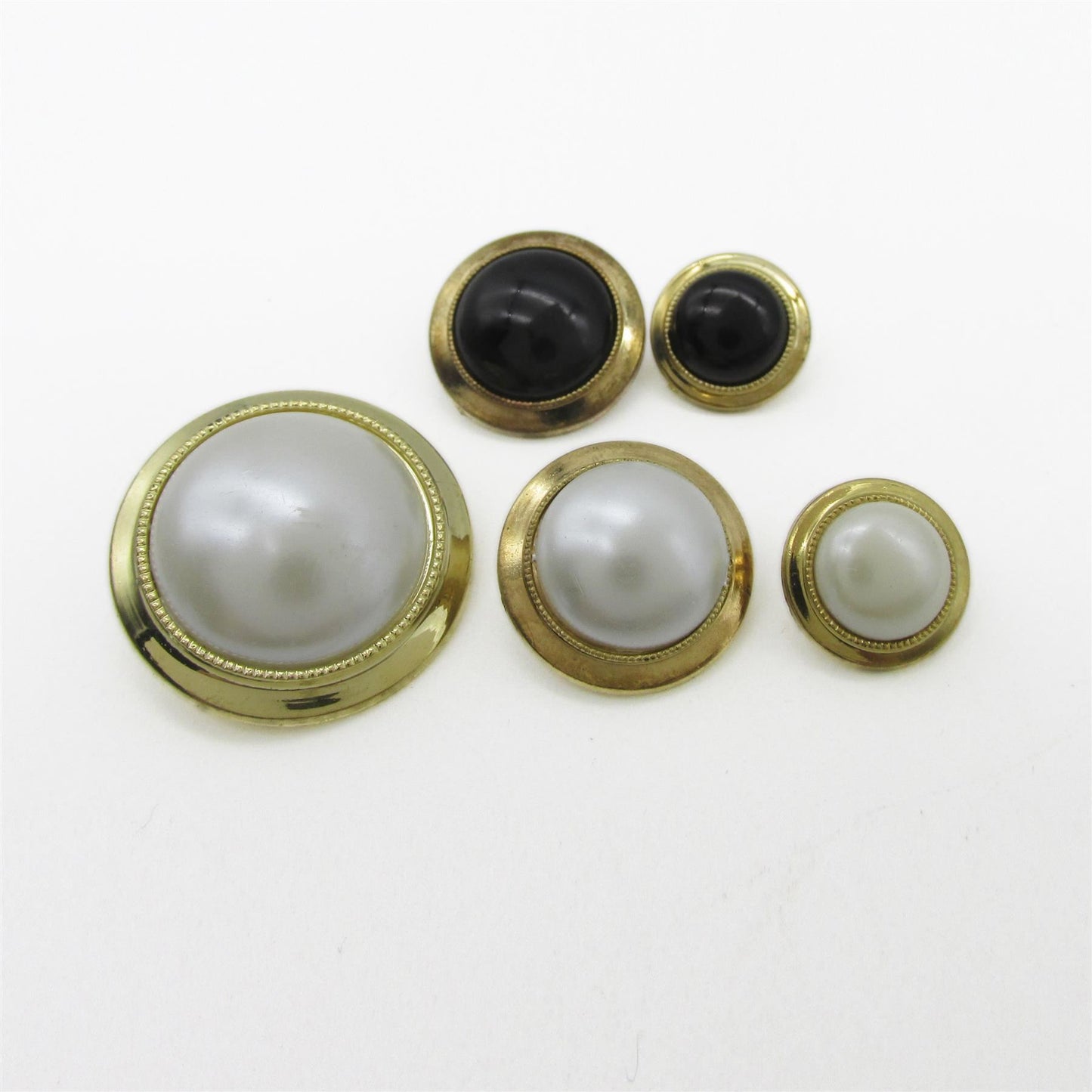 Gold Edge Button - 4385