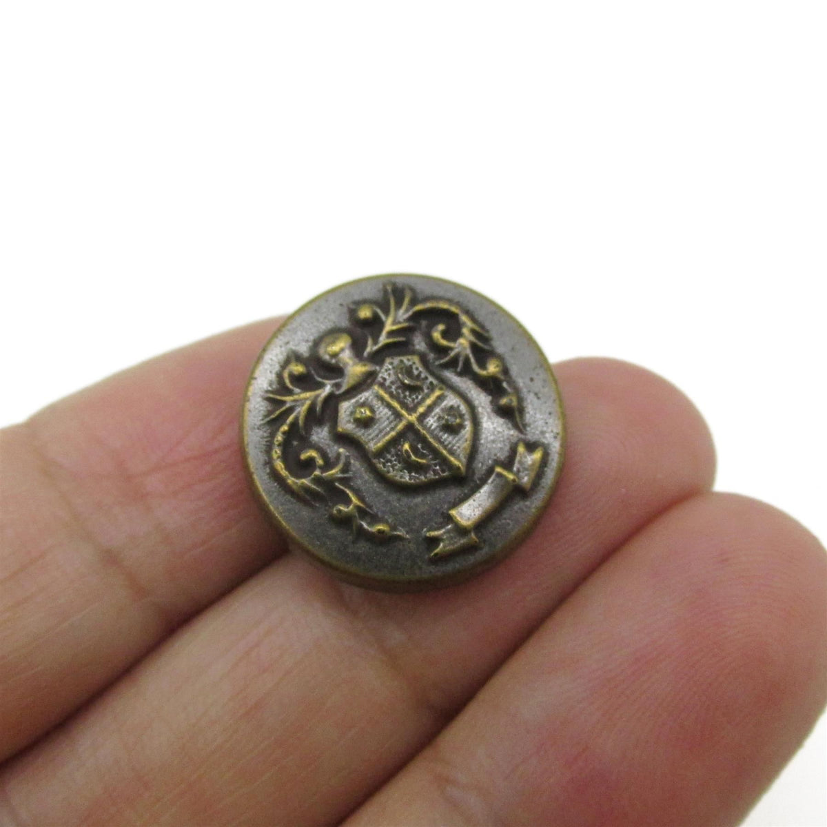Shield Crest Button - Antique Brass x 5pcs - 9976