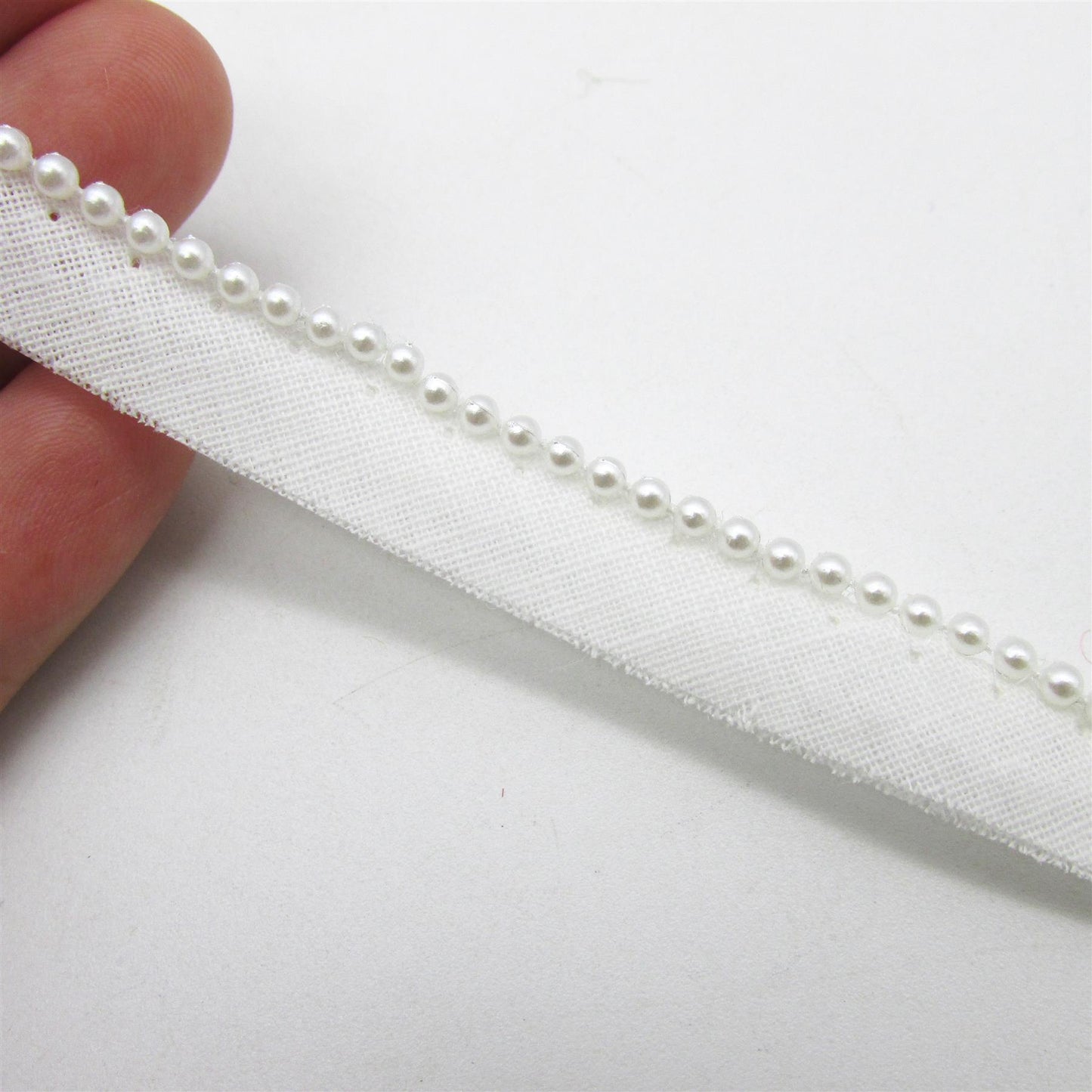 Tiny Pearl Bead Insertion - White - by the metre - 6507