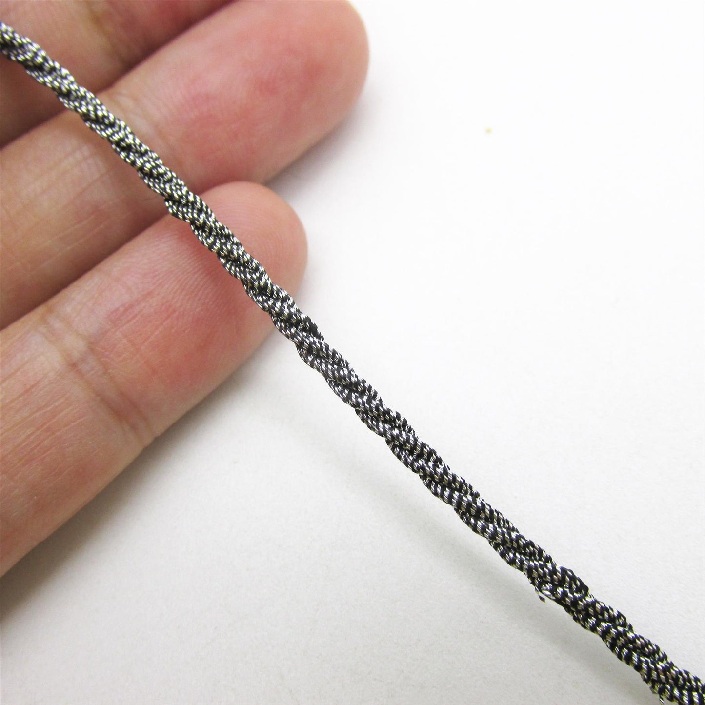 Narrow Metallic Twisted Cord - by the metre - 7577