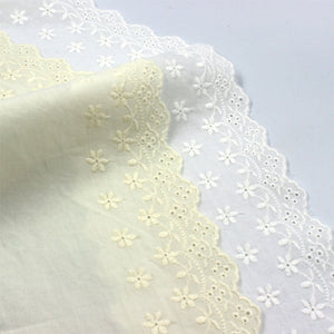 Floral Scalloped Broderie Anglaise 12mm 6147