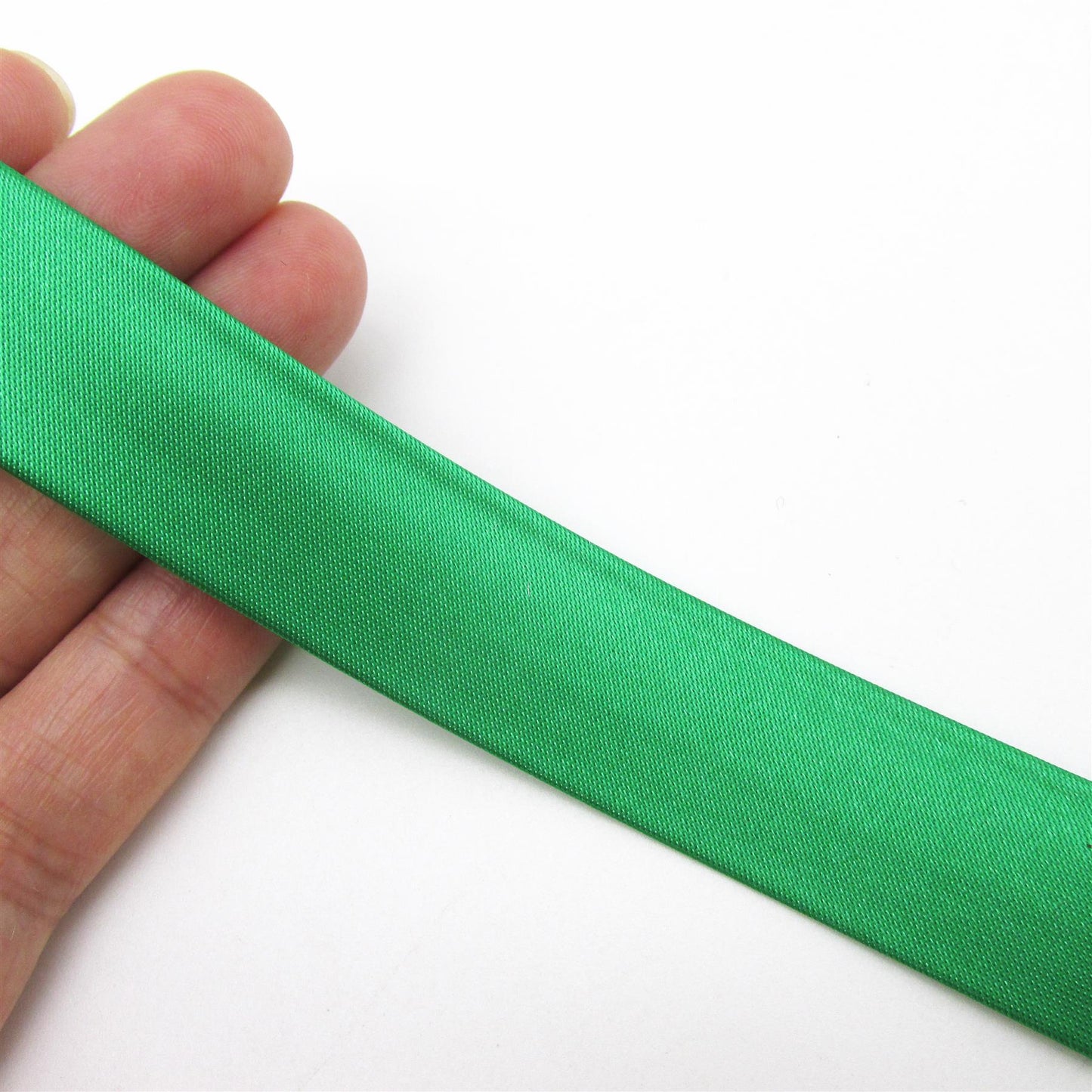 Satin Folded Bias Binding 19mm x 25m - 6304