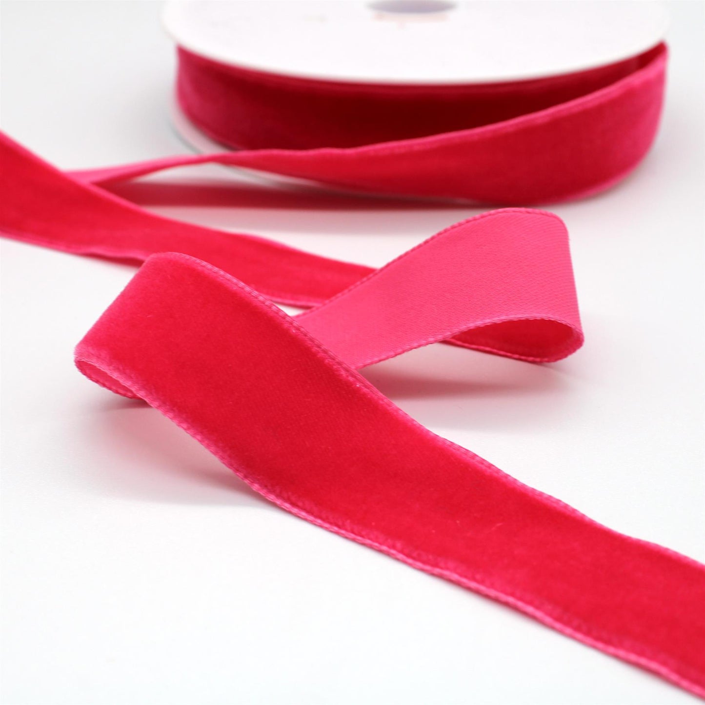Velvet Ribbon - 23mm x 10 metres - 6002