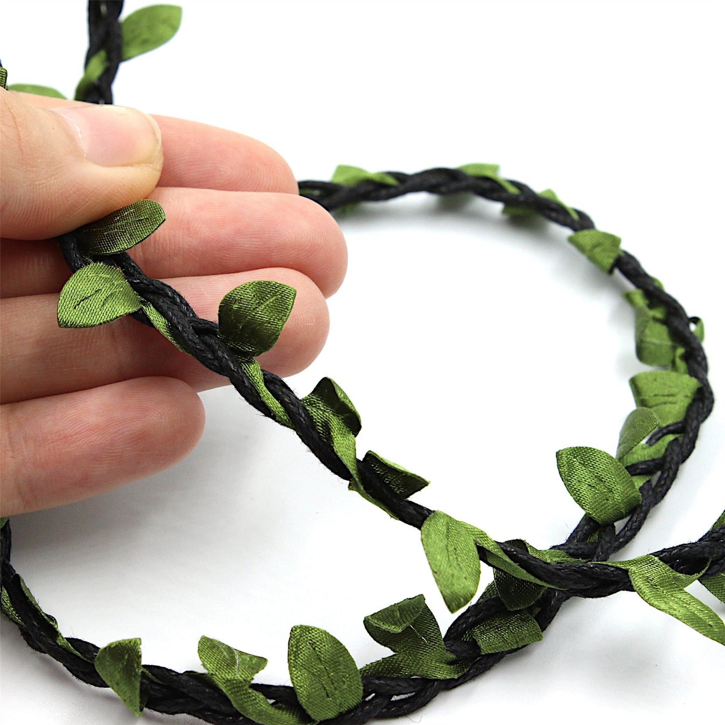 Plaited Cord With Leaves 6mm 6379