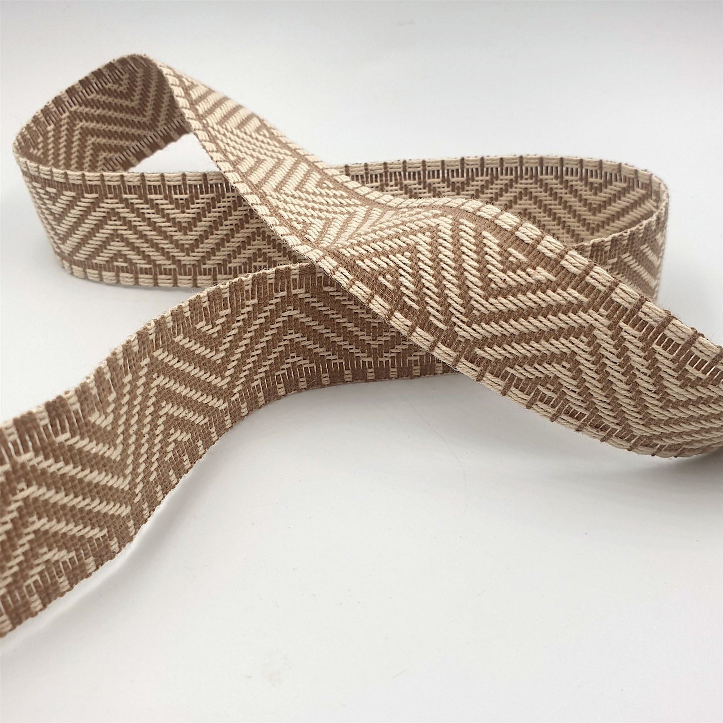 Polycotton Geo Zigzag Braid Beige Ivory 27mm x1m - 6130