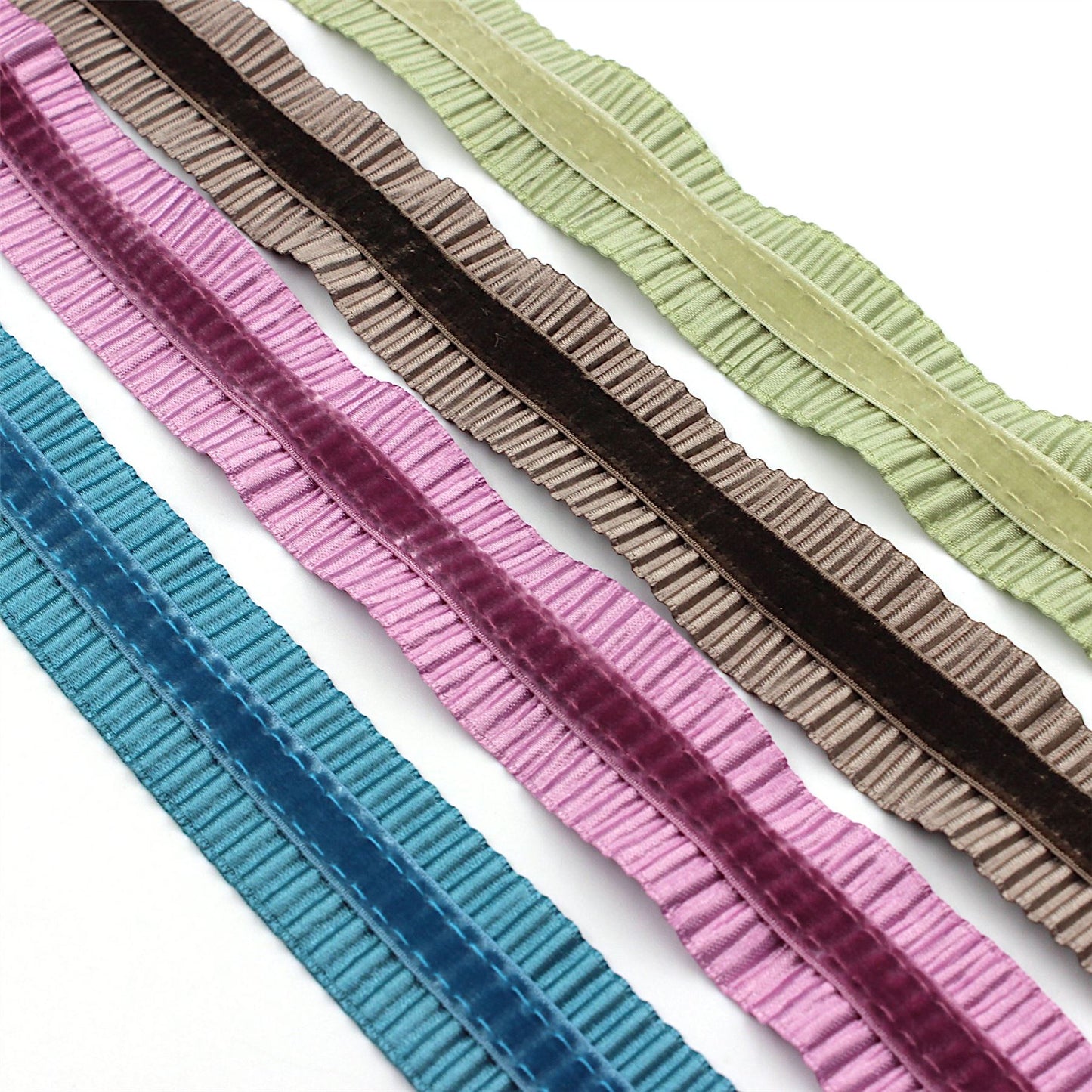 Stretch Pleated Double Edge Velvet Trim 25mm 9311