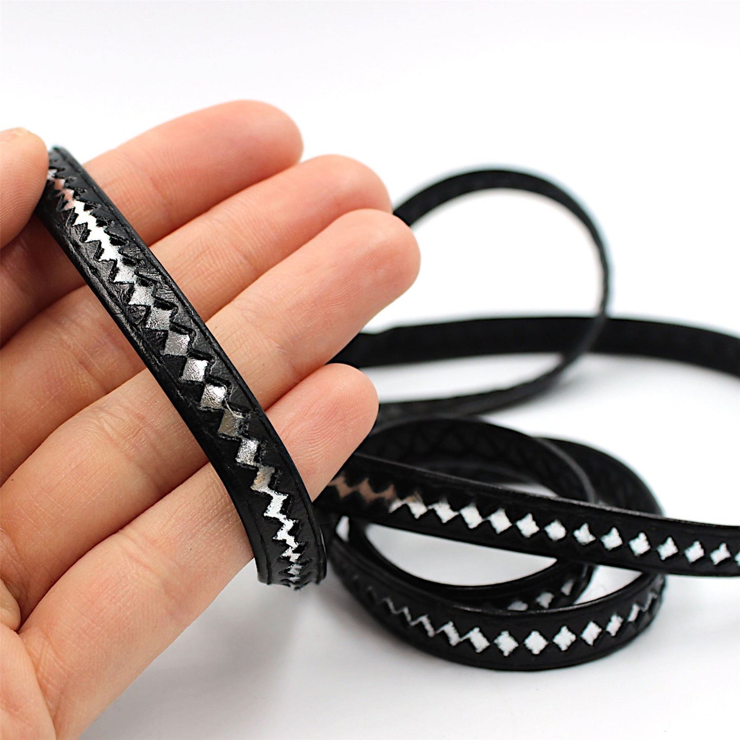 Black Patterned Leather Look Braid 10mm 8633