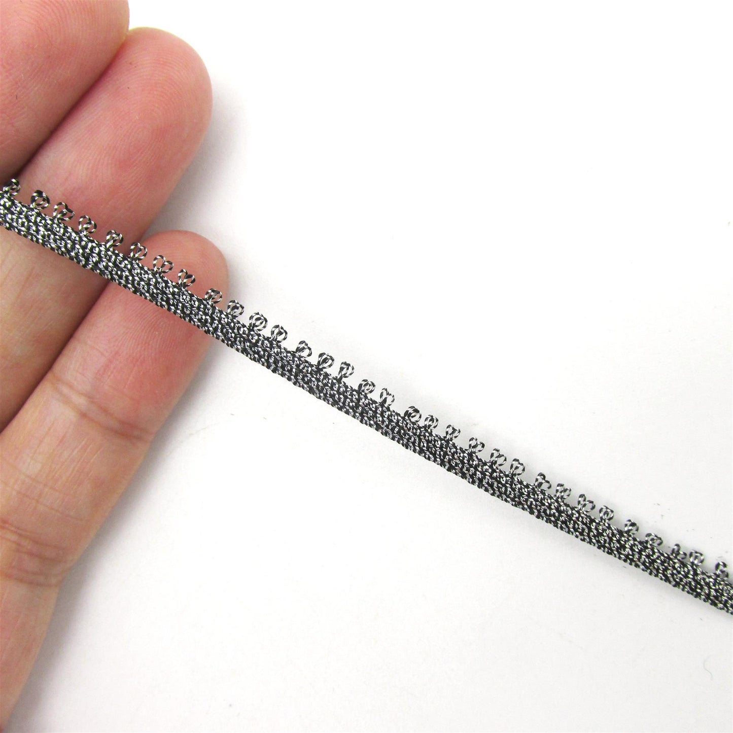 Tiny Metallic Braid With Single Picot Edging 3mm 7575