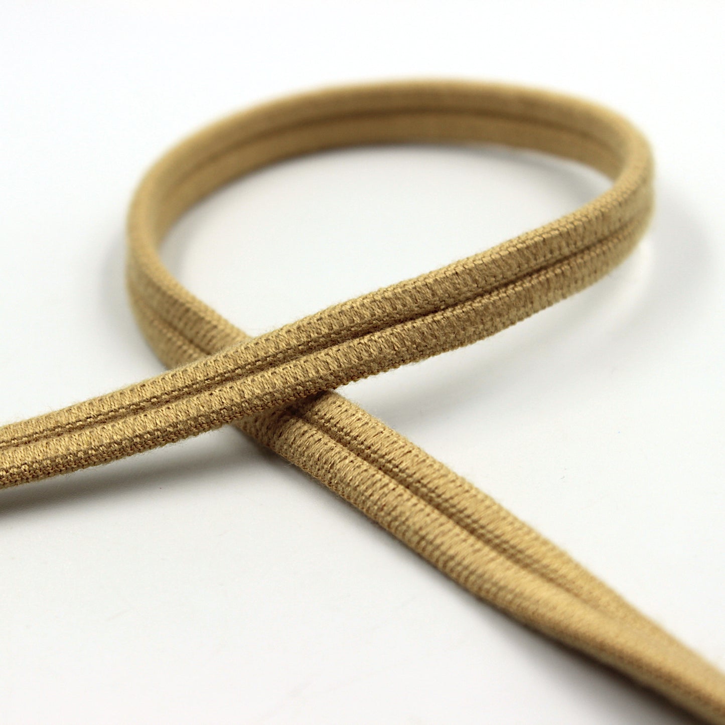 Double Piping Braid With Grooved Centre 10mm 9966