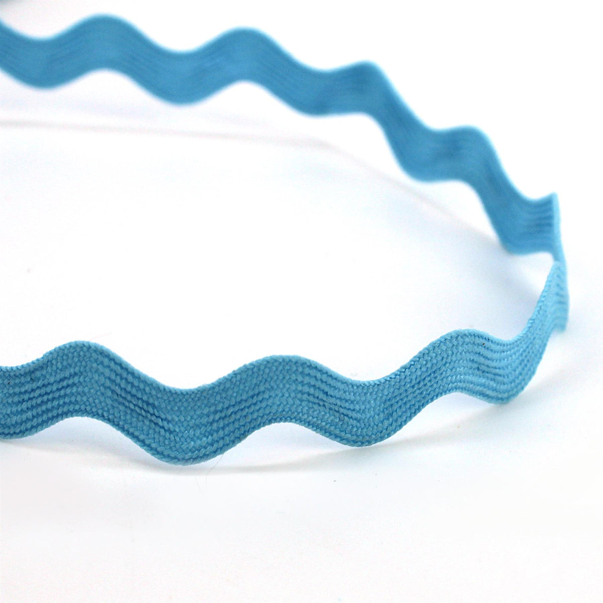 Serpentine Ric Rac Braid - by the metre - 6029