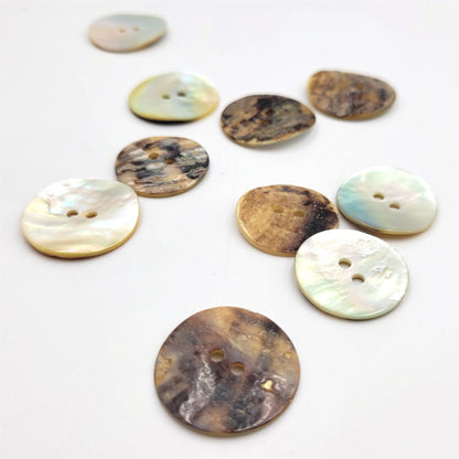 Mother of Pearl Shell Buttons x 5pcs - 5217