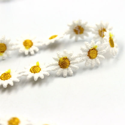 White Daisy Lace with Colourful Centre - 12mm - by the metre - 5427