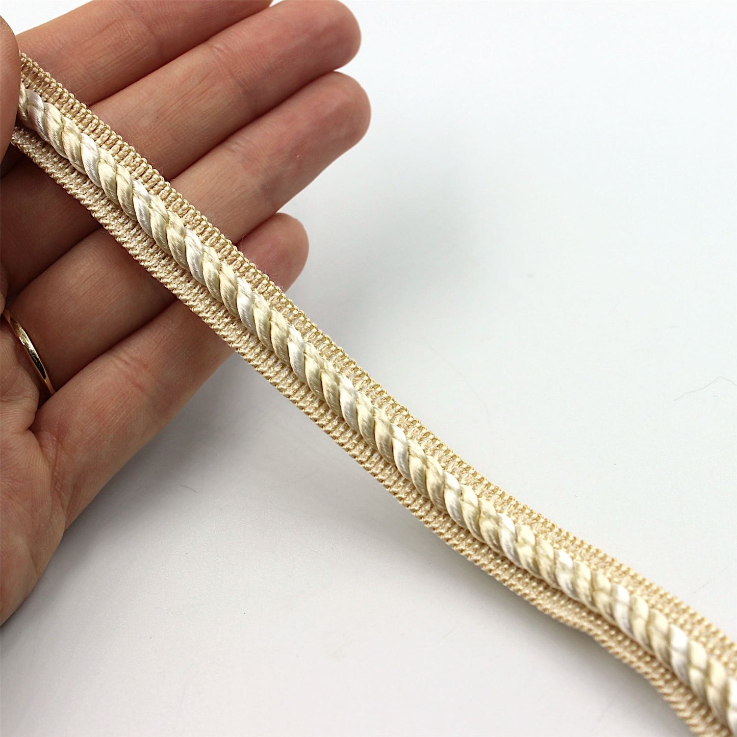 Double Flanged Cord Insertion Braid 13mm 7332