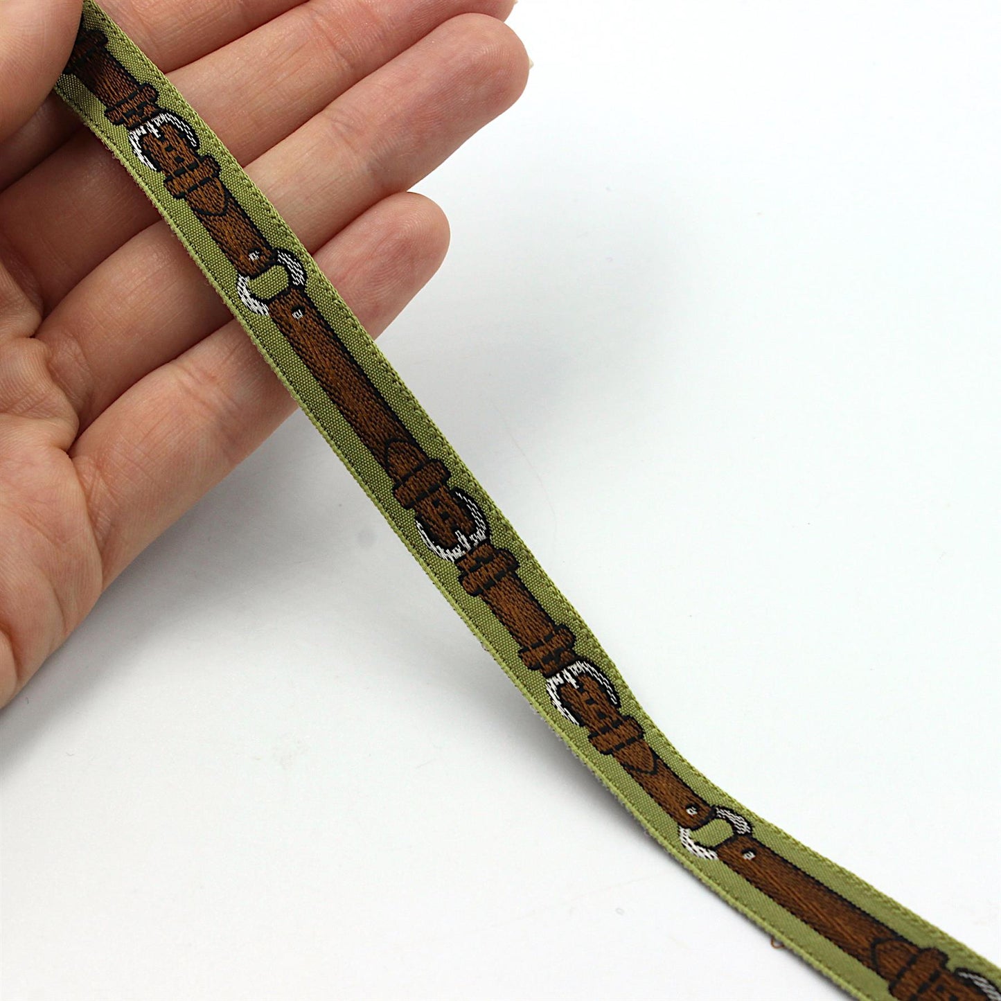 Braid with Belt and Buckle Pattern 10mm x 1m - 9632