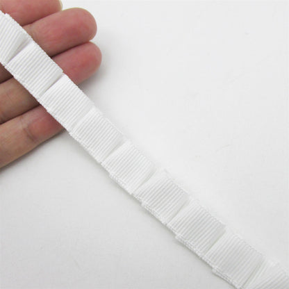 Box Pleated Grosgrain - by the metre - 8492