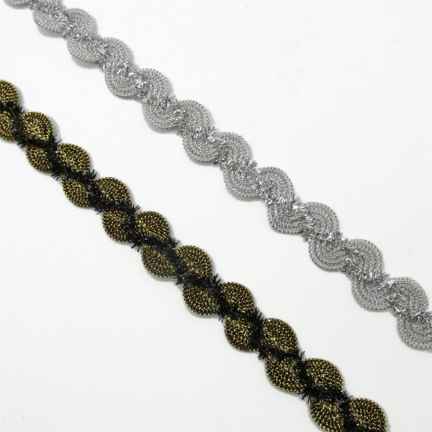 Scalloped Lurex Braid - 20mm - by the metre - 6071
