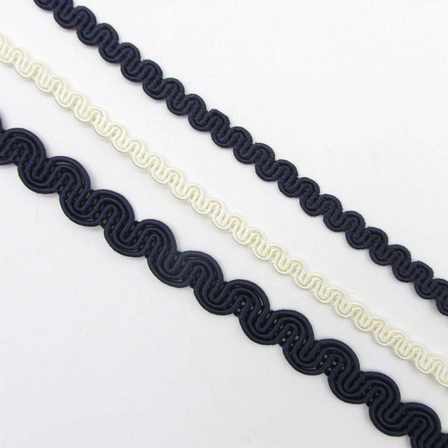 Ric Rac Gimp Braid - by the metre - 2517