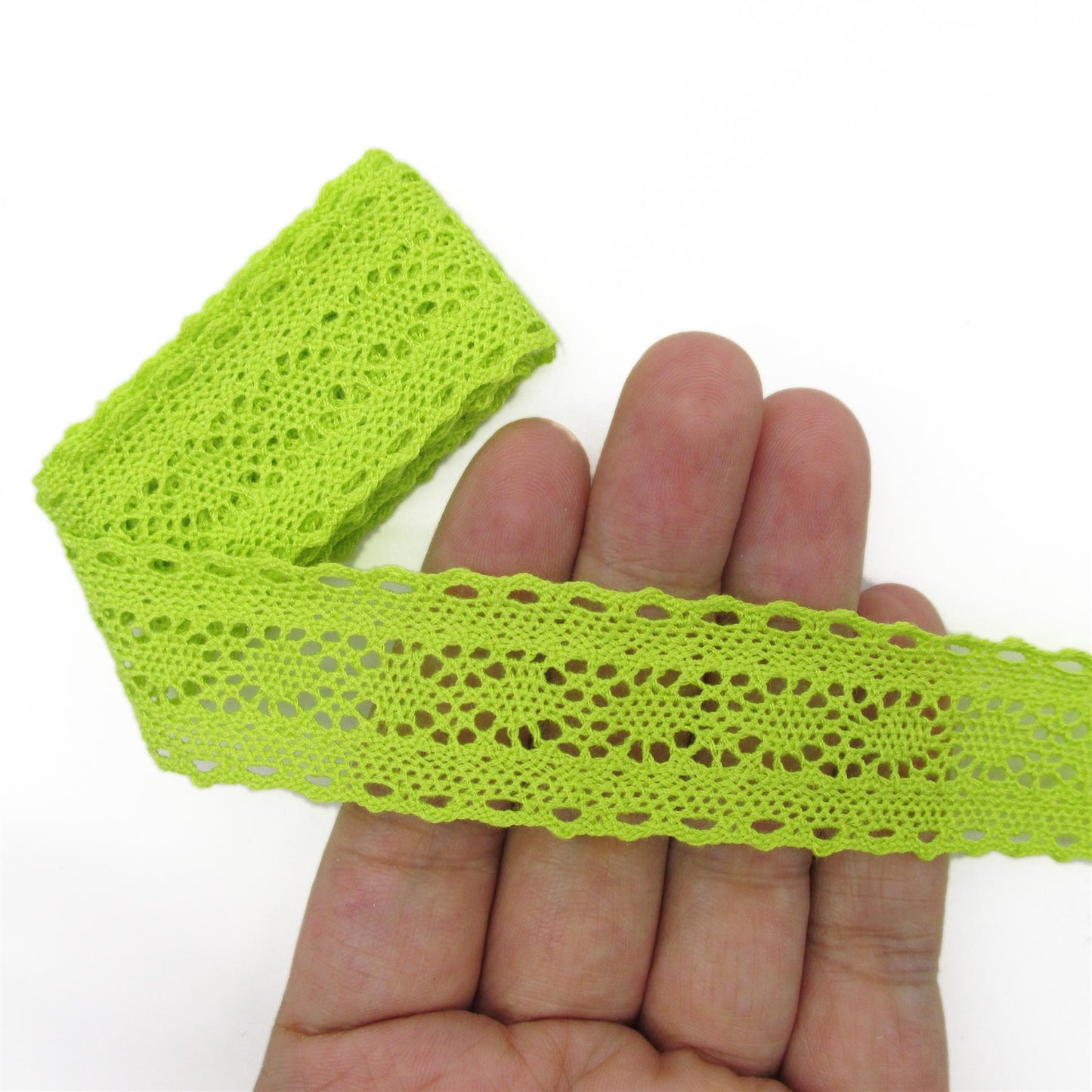 Scalloped Edge Crochet Style Lace - Lime - 25mm - by the metre - 5421