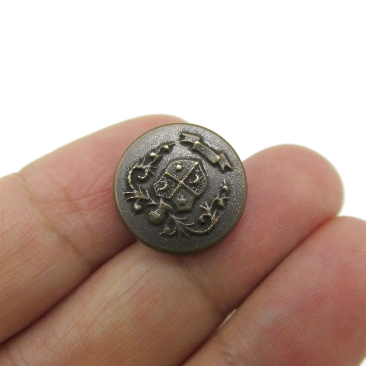 Shield Crest Button - Antique Brass x 5pcs - 9976