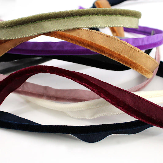 Velvet Insertion - 11mm - by the metre - 6431