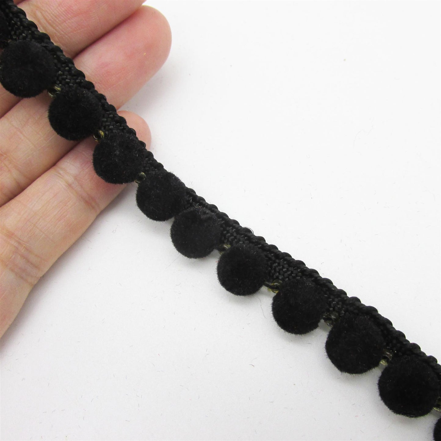 Medium Pom-Pom Braid - by the metre - 9715