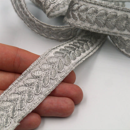 Embroidered Metallic Braid IMPERFECT 25mm 6872