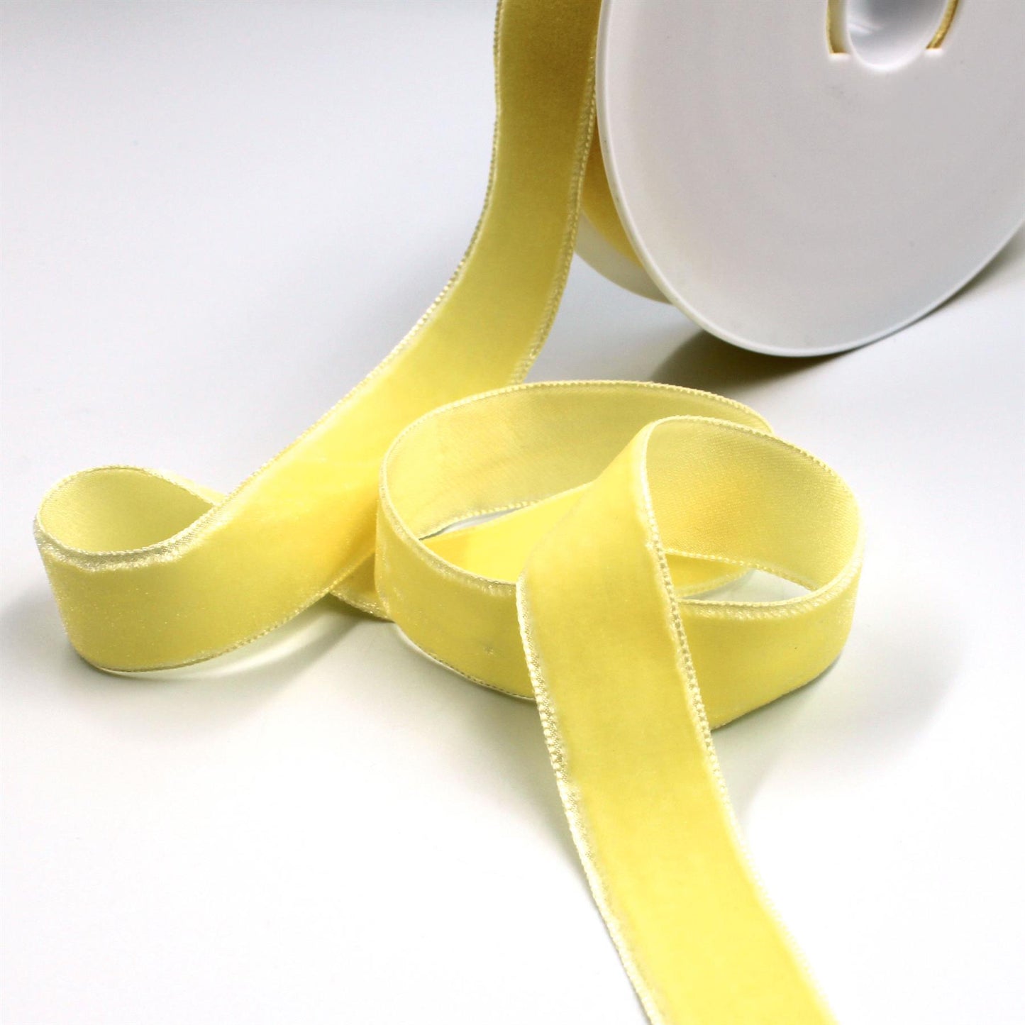 Velvet Ribbon - 23mm x 10 metres - 6002