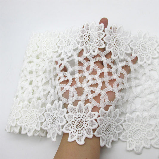 Extra Wide Lace with Flower Edge - White - 21.5cm - by the metre - 5422