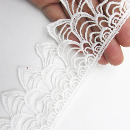 Guipure Lace With Layers Of Scallops 65mm 8650