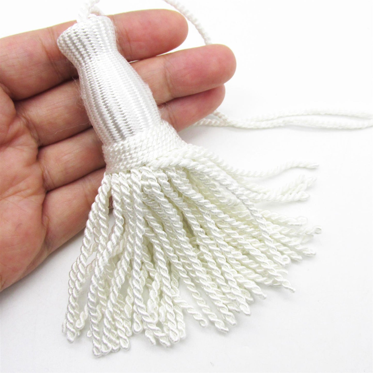 Bullion Tassel White 12cm - 9417