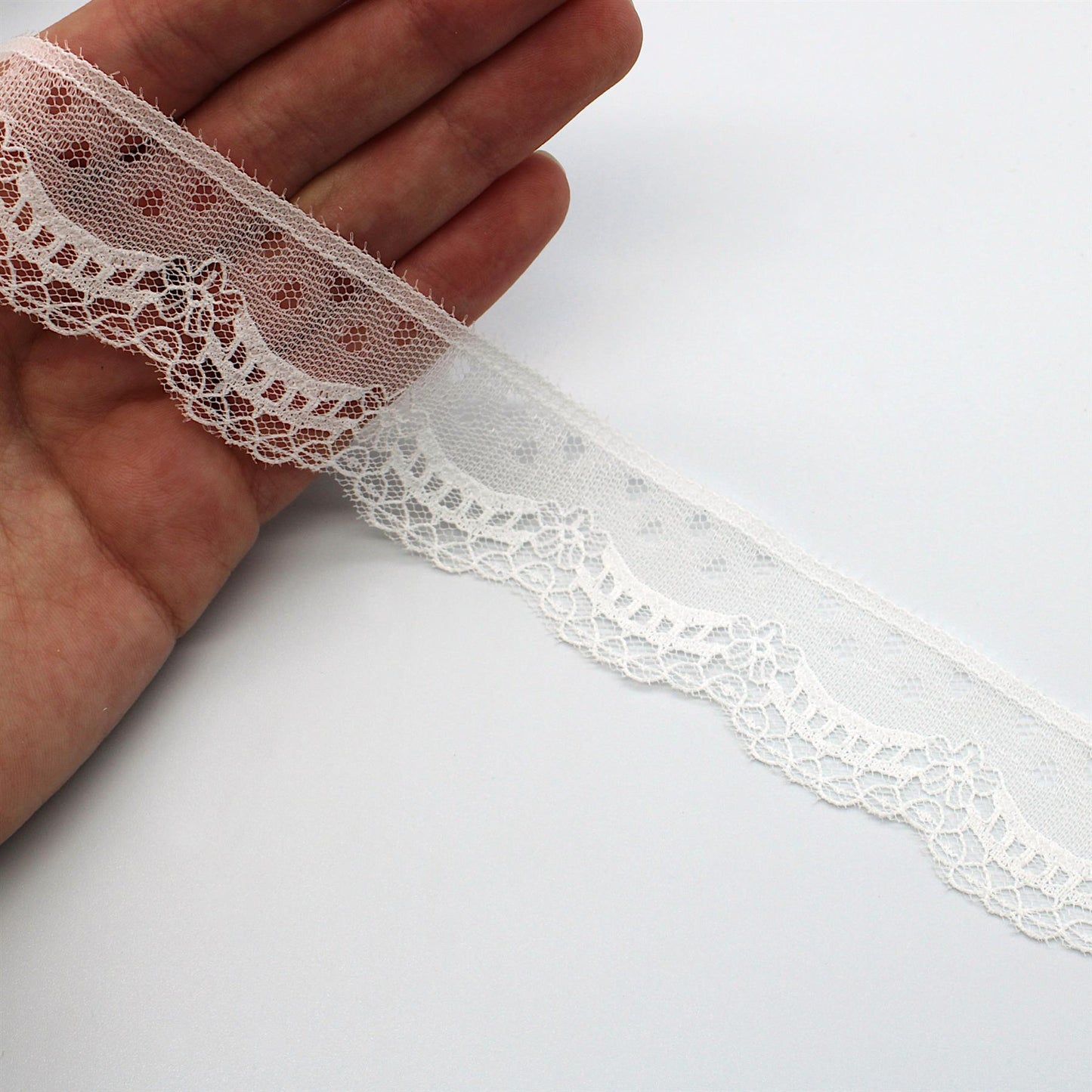 Nylon Floral Lace - 30mm - by the metre - 5605
