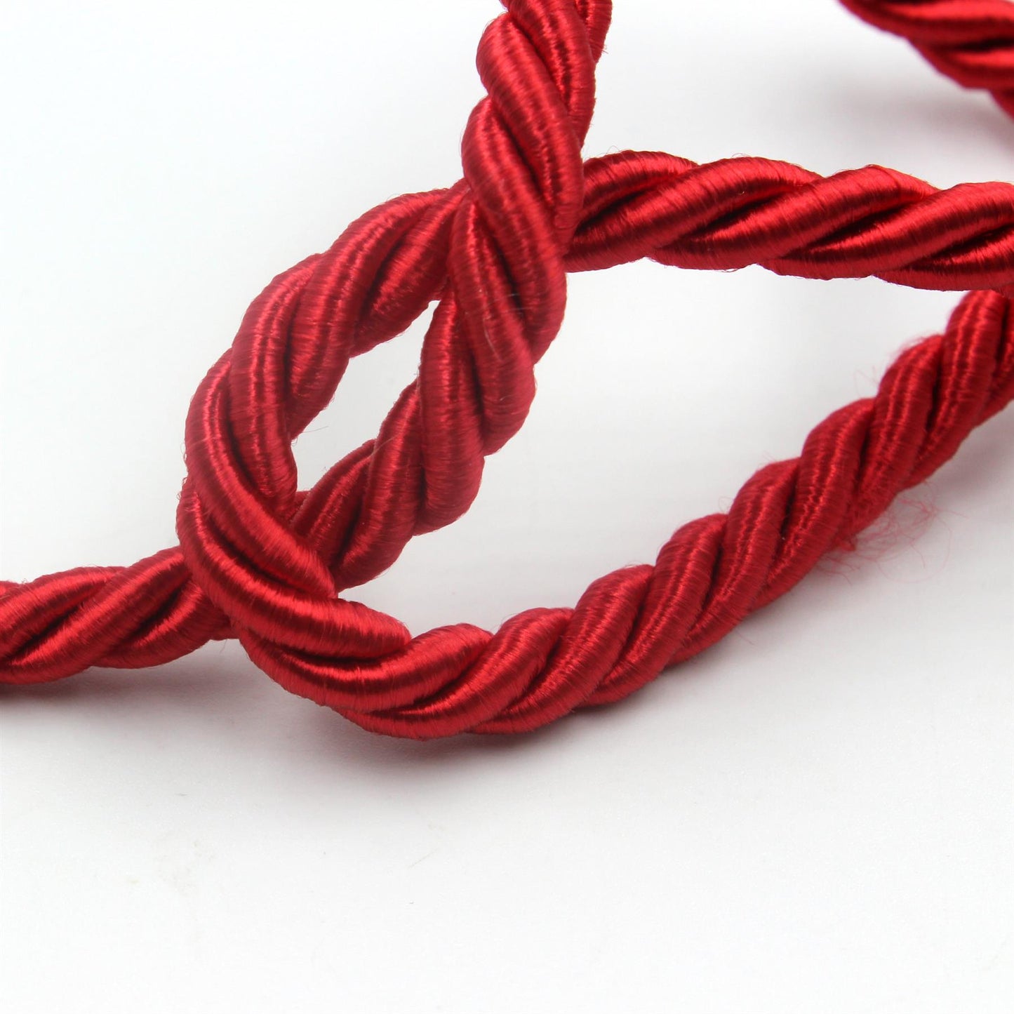 Silky Twisted Cord 8330