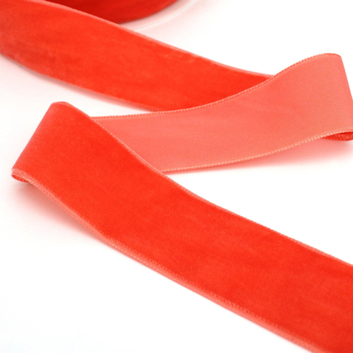 Narrow Velvet Ribbon - 9mm x 10 metres - 6002