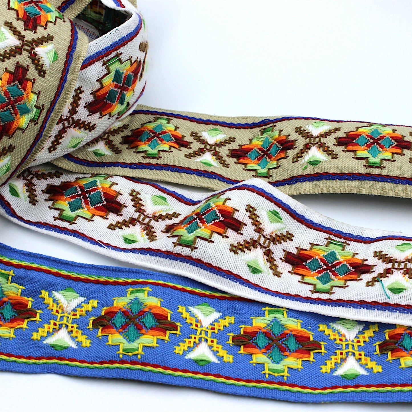 Embroidered Braid 52mm 9829