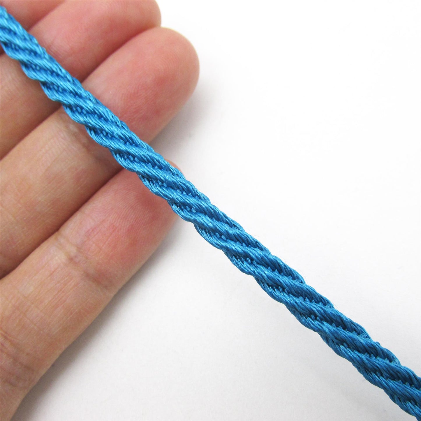 Barley Twist Cord - 5mm x 20 metres - 6504