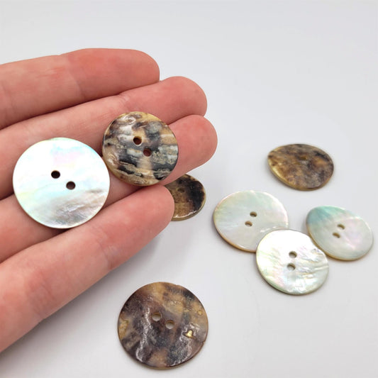 Mother of Pearl Shell Buttons x 5pcs - 5217