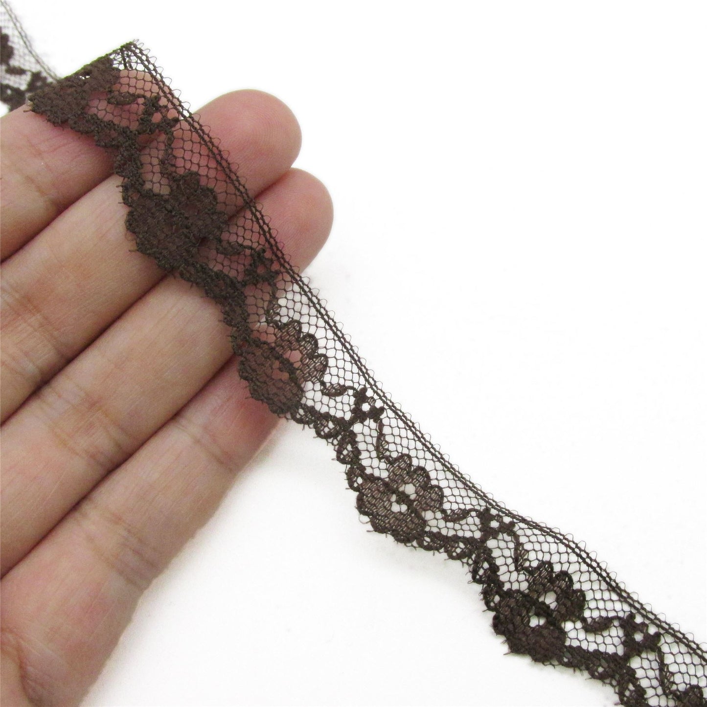 Scalloped Edge Lace - Brown - 15mm - by the metre - 9795