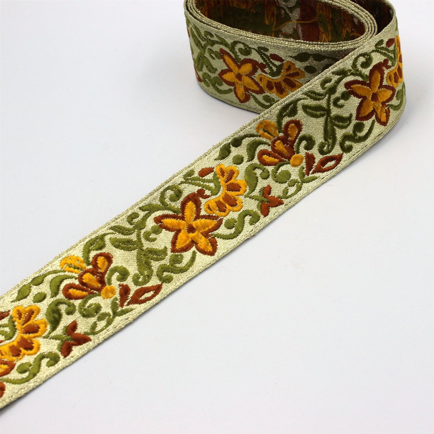 Floral And Metallic Braid 30mm 8821