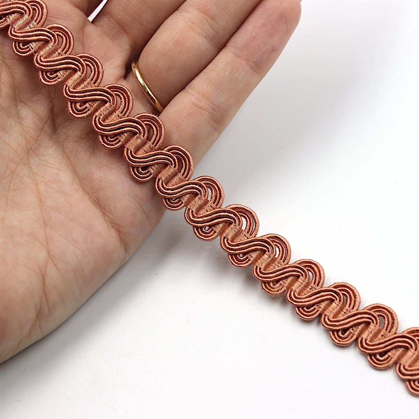 Scroll Gimp Braid 15mm x 1m - 6592