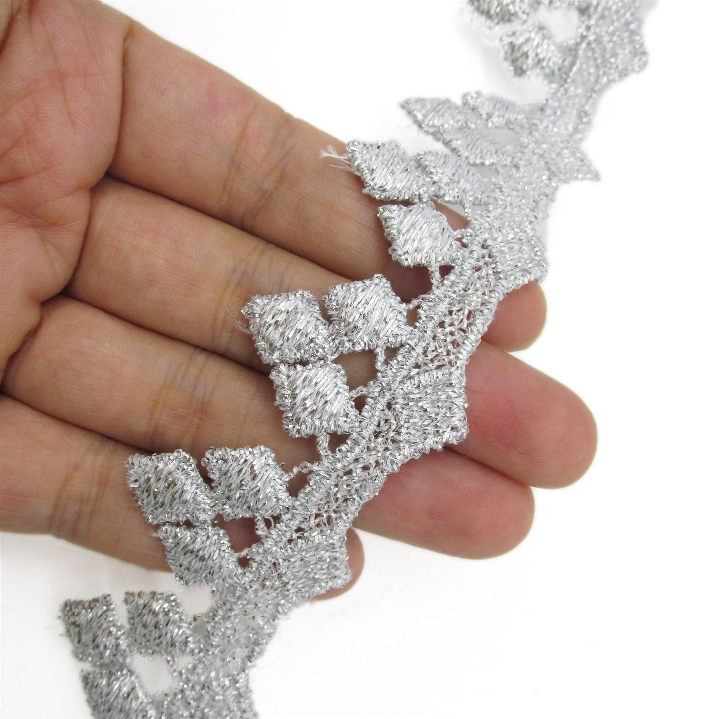 Guipure Lace Triangles - 35mm - by the metre - 9341