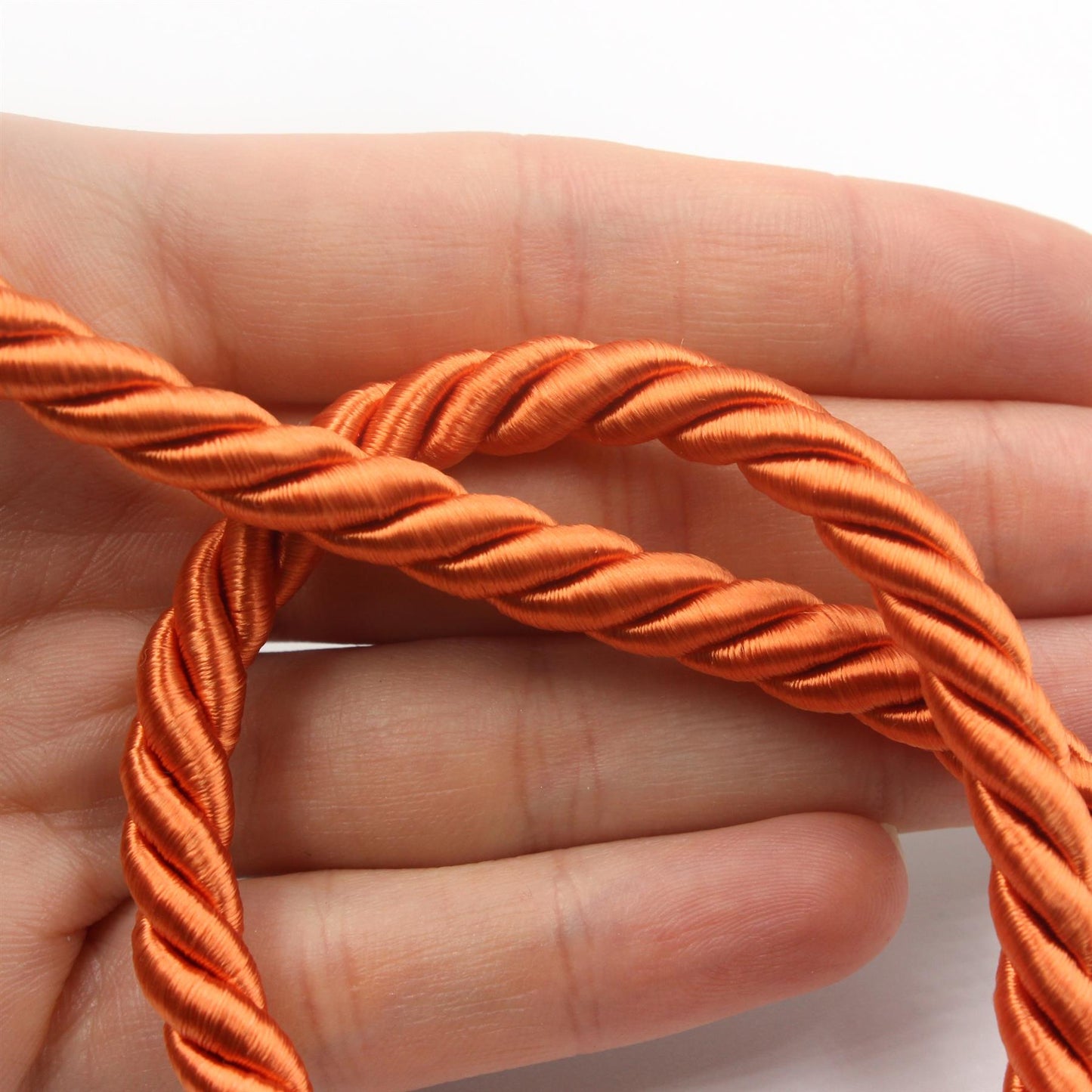 Silky Twisted Cord 8330