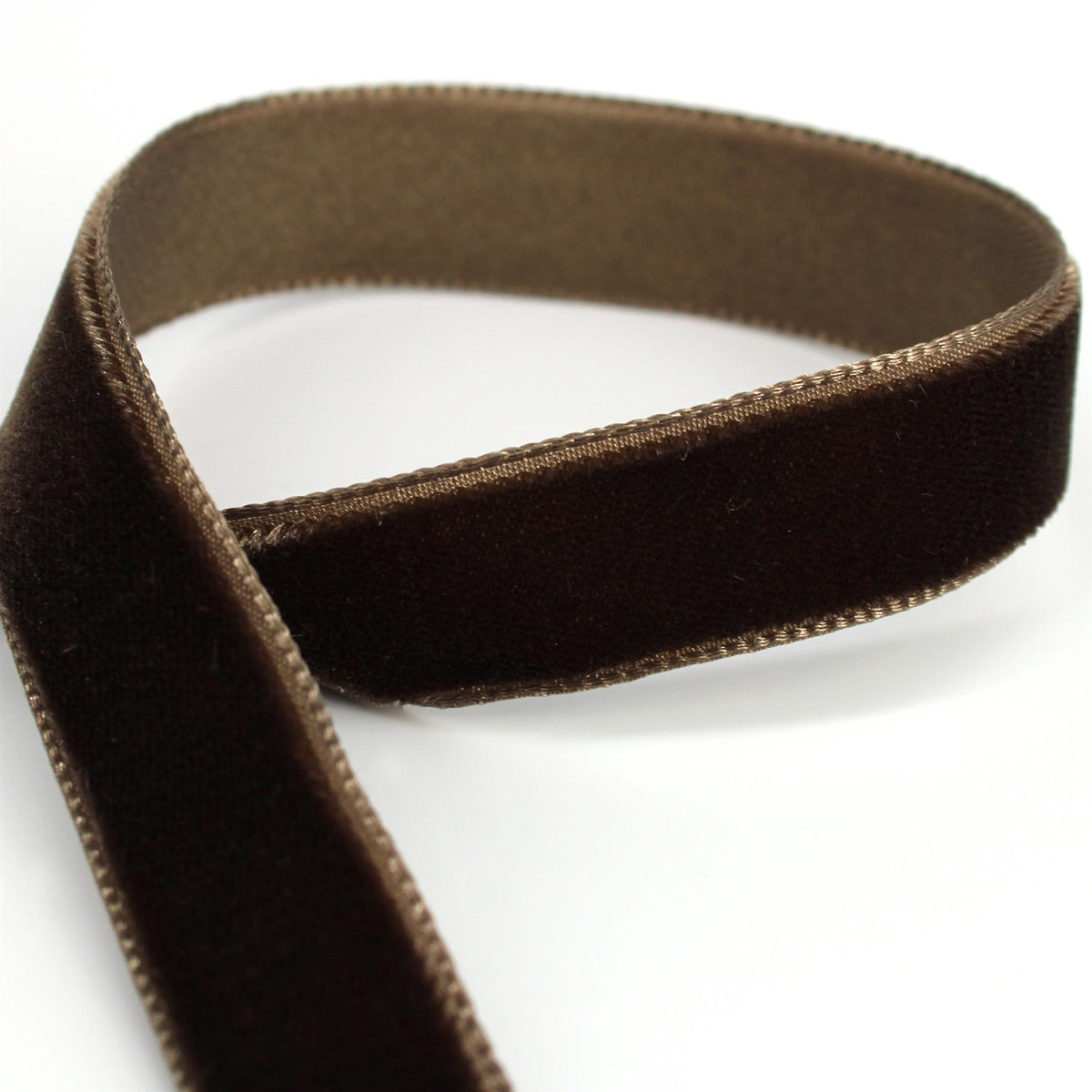 Velvet Ribbon - 16mm x 10 metres - 6002
