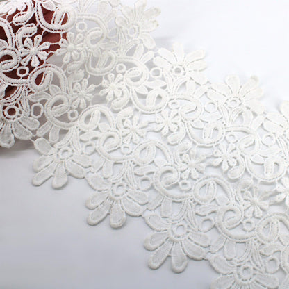 Wide Foliage Open Lace - 16.5cm - by the metre - 6445